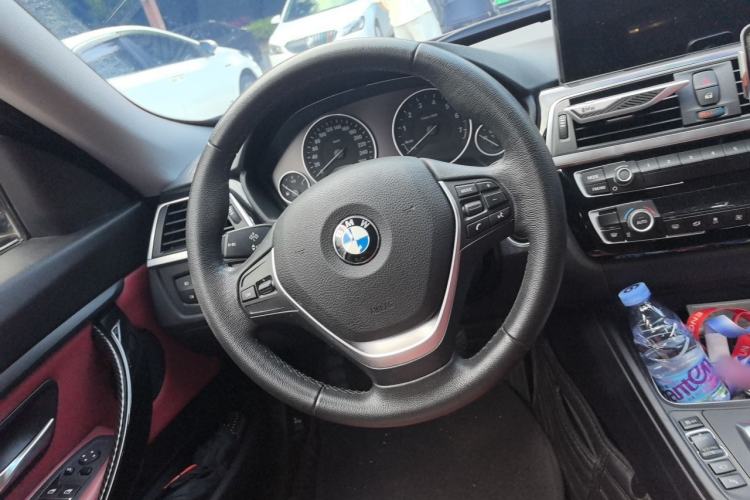 Used BMW 3 Series GT 2018 320i Sport Edition Steering Wheel