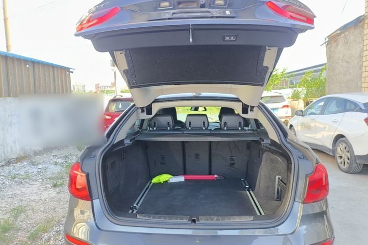 Used BMW 3 Series GT 2018 320i Sport Edition Trunk
