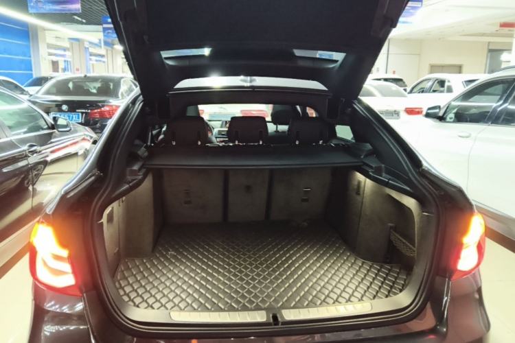 Used BMW 3 Series GT 2018 320i M Sport Edition Trunk