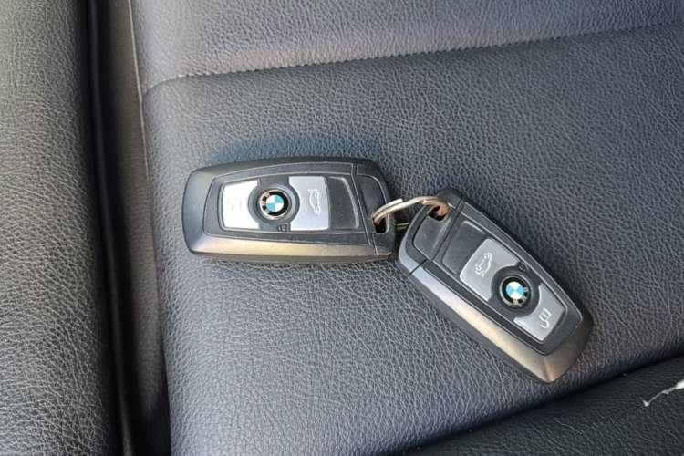 Used BMW 3 Series GT 2018 320i Sport Edition Vehicle Key