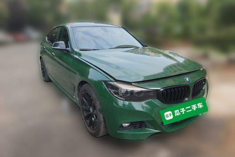 Used BMW 3 Series GT 2018 320i Sport Edition Front Right 45 Deg