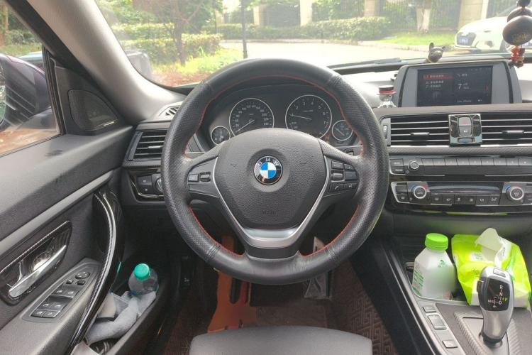 Used BMW 3 Series GT 2018 320i Sport Edition Steering Wheel