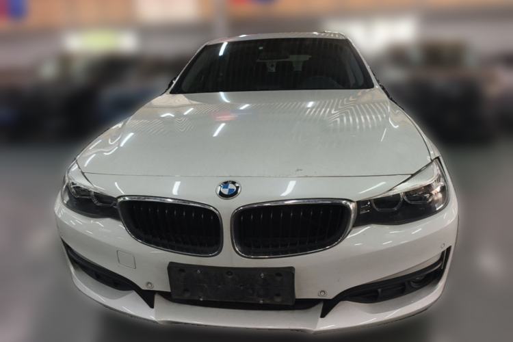 Used BMW 3 Series GT 2018 320i Sport Edition Front