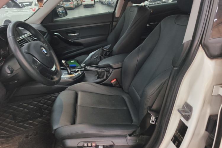 Used BMW 3 Series GT 2018 320i Sport Edition Left Front Seat