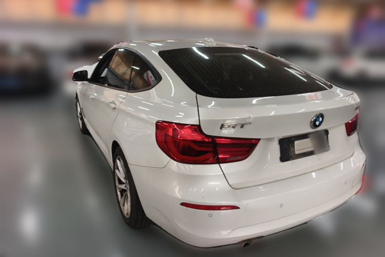 Used BMW 3 Series GT 2018 320i Sport Edition Rear Left 45 Deg