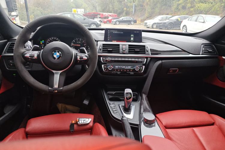 Used BMW 3 Series GT 2018 330i xDrive M Sport Edition Center Console