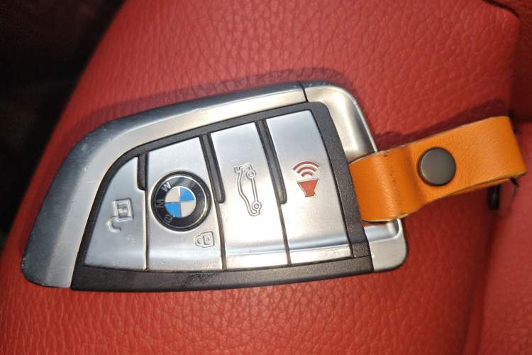 Used BMW 3 Series GT 2018 330i xDrive M Sport Edition Interior 1