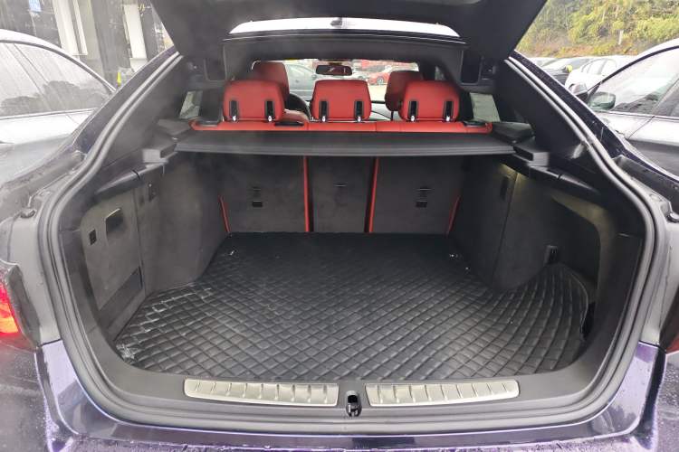 Used BMW 3 Series GT 2018 330i xDrive M Sport Edition Trunk