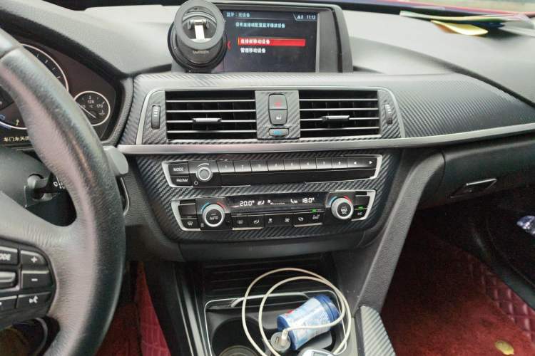 Used BMW 3 Series GT 2018 320i Sport Edition Audio And AC Panel