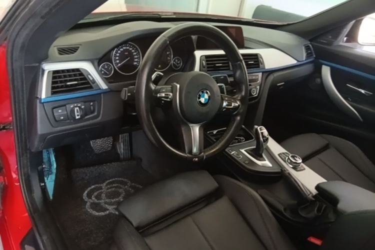 Used BMW 3 Series GT 2018 320i M Sport Edition Center Console
