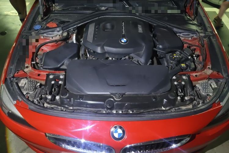 Used BMW 3 Series GT 2018 320i Sport Edition Engine Bay