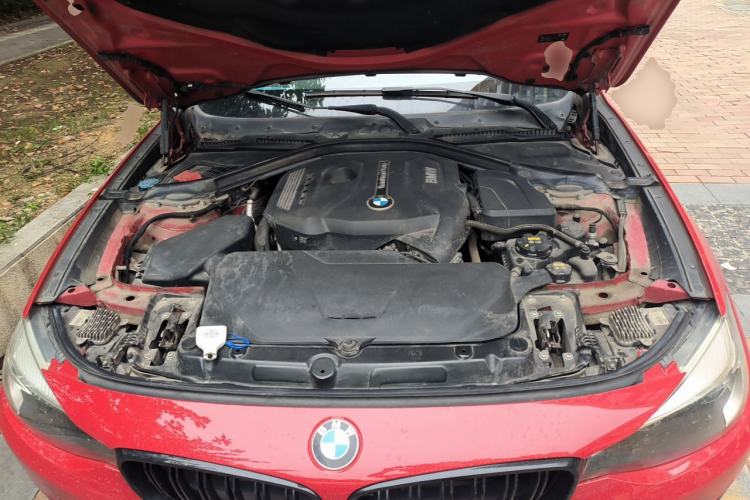 Used BMW 3 Series GT 2018 320i Sport Edition Engine Bay