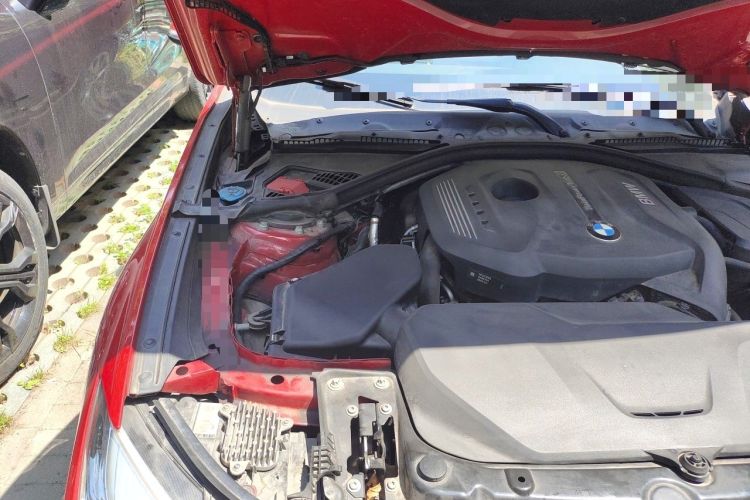 Used BMW 3 Series GT 2018 320i Sport Edition Engine Bay Right