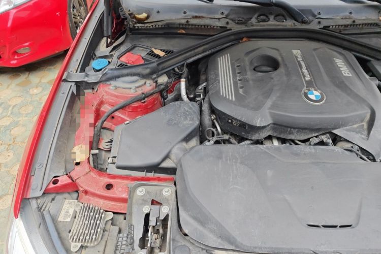 Used BMW 3 Series GT 2018 320i Sport Edition Engine Bay Right