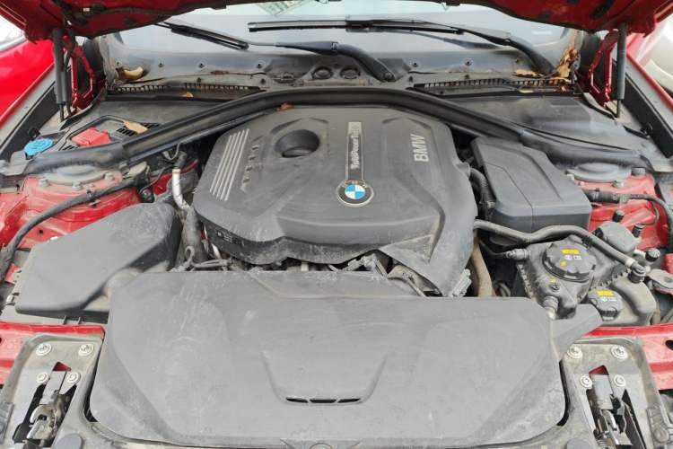 Used BMW 3 Series GT 2018 320i Sport Edition Engine Bay