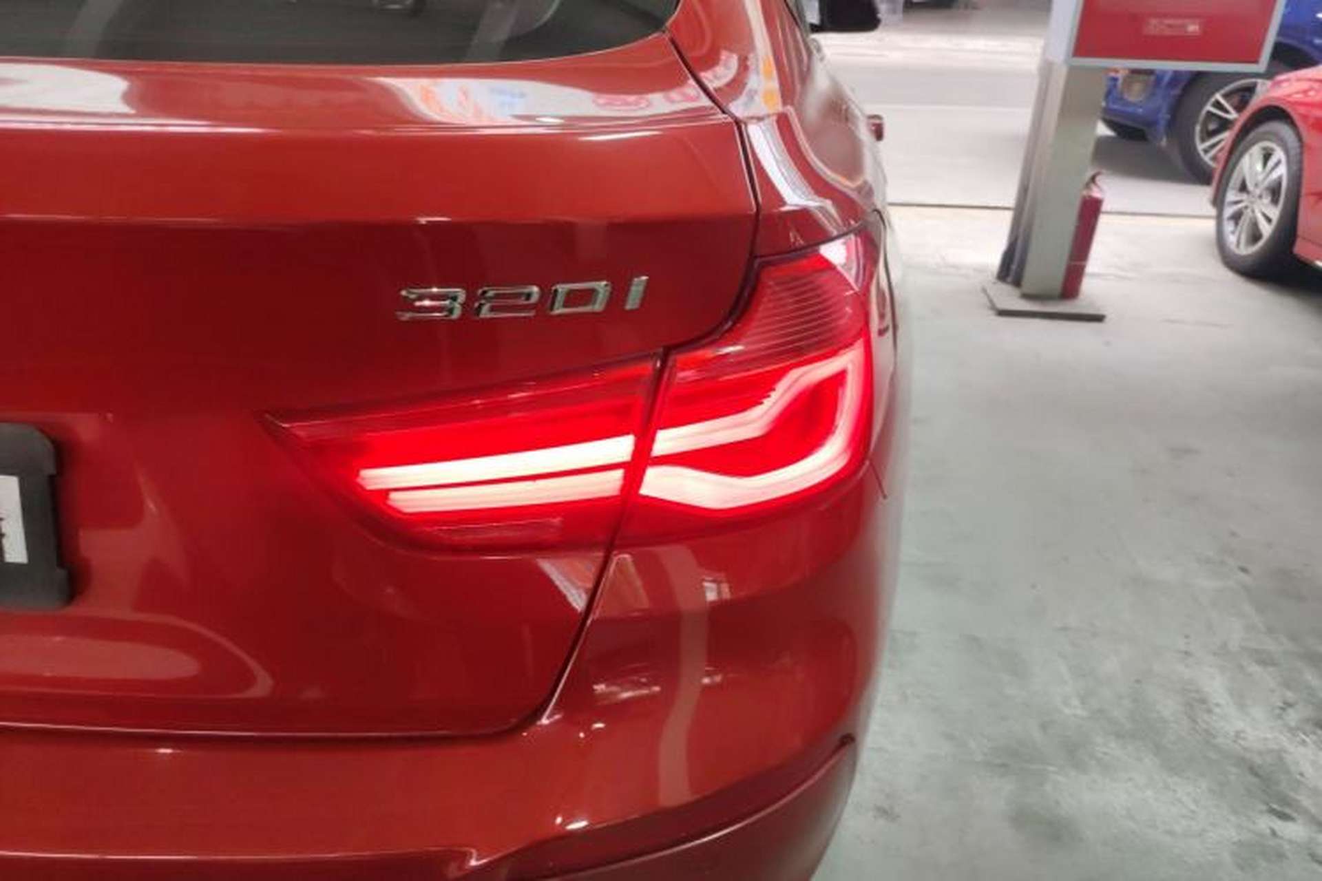 Used BMW 3 Series GT 2018 320i Sport Edition Exterior 1