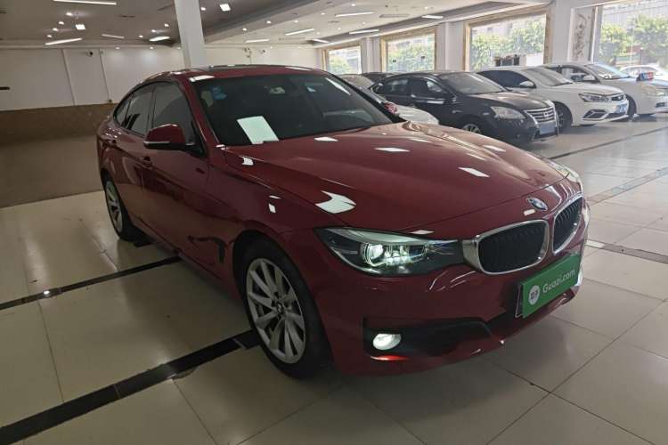 Used BMW 3 Series GT 2018 320i Sport Edition Exterior 2