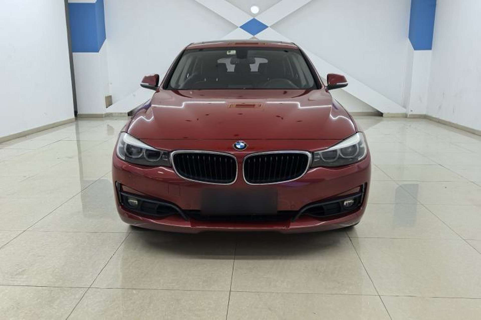 Used BMW 3 Series GT 2018 320i Sport Edition Exterior 2