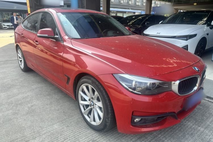 Used BMW 3 Series GT 2018 320i Sport Edition Exterior 2