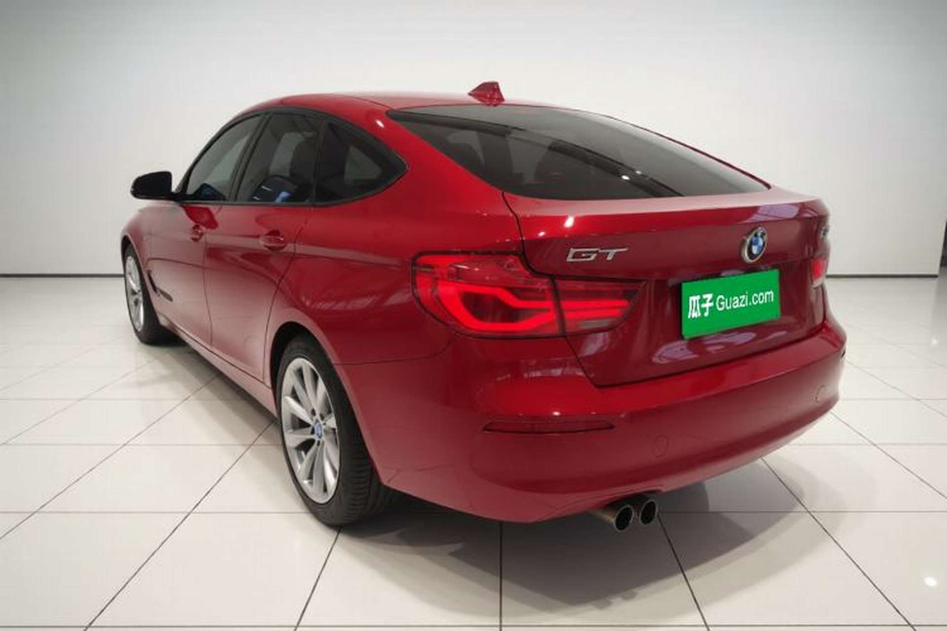 Used BMW 3 Series GT 2018 320i Sport Edition Exterior 2