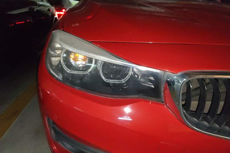 Used BMW 3 Series GT 2018 320i Sport Edition Exterior 6
