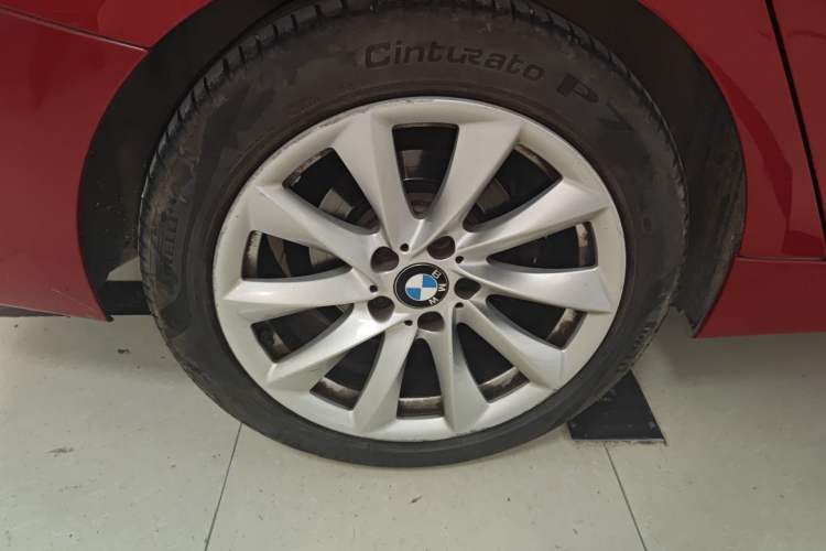 Used BMW 3 Series GT 2018 320i Sport Edition Exterior 8