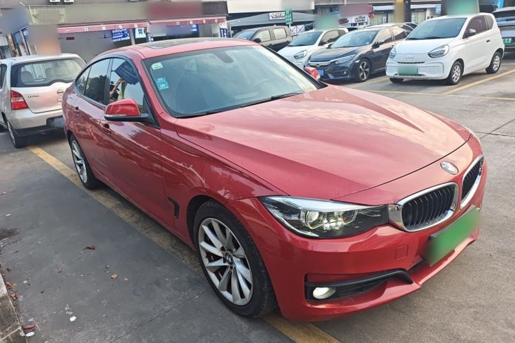 Used BMW 3 Series GT 2018 320i Sport Edition Front Right 45 Deg