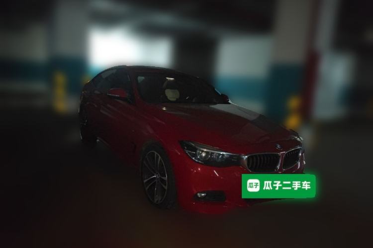 Used BMW 3 Series GT 2018 330i xDrive M Sport Edition Front Right 45 Deg
