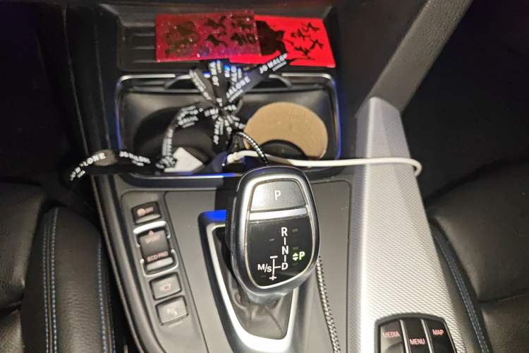 Used BMW 3 Series GT 2018 330i xDrive M Sport Edition Gear Lever