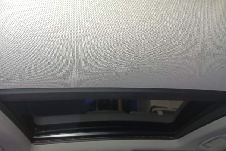 Used BMW 3 Series GT 2018 320i Sport Edition Headliner