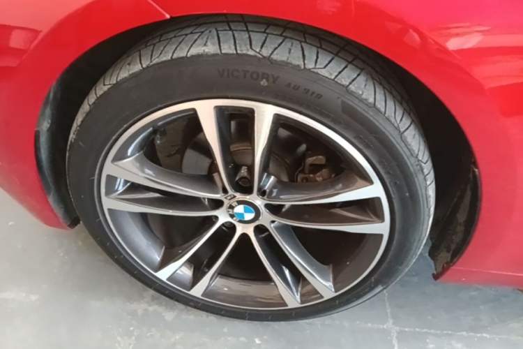 Used BMW 3 Series GT 2018 320i M Sport Edition Left Front Wheel Hub