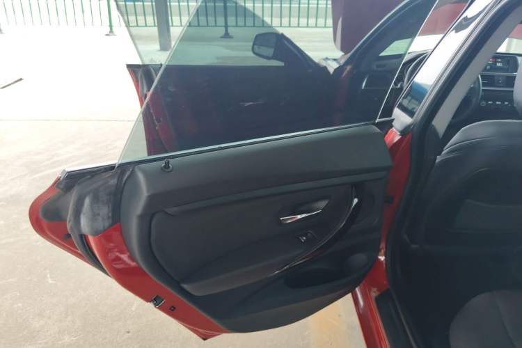 Used BMW 3 Series GT 2018 320i Sport Edition Left Rear Door Interior