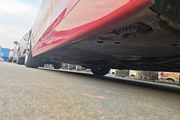 Used BMW 3 Series GT 2018 320i Sport Edition Left Side Sill