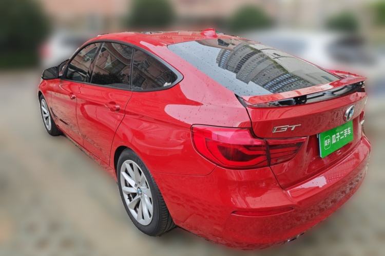 Used BMW 3 Series GT 2018 320i Sport Edition Rear Left 45 Deg