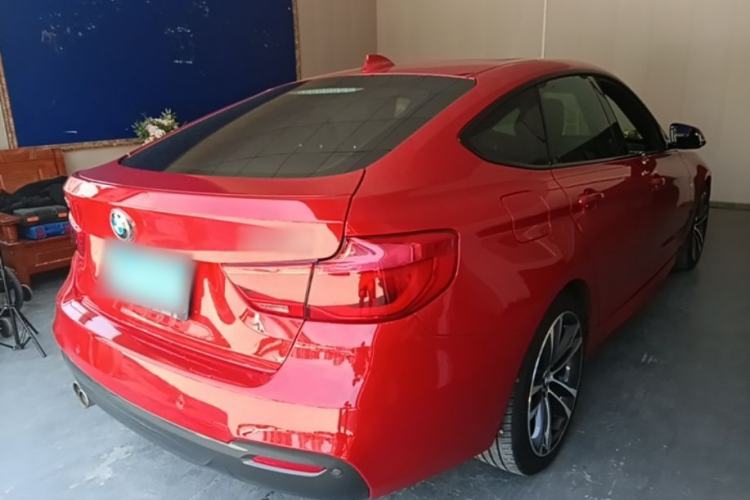 Used BMW 3 Series GT 2018 320i M Sport Edition Rear Right 45 Deg
