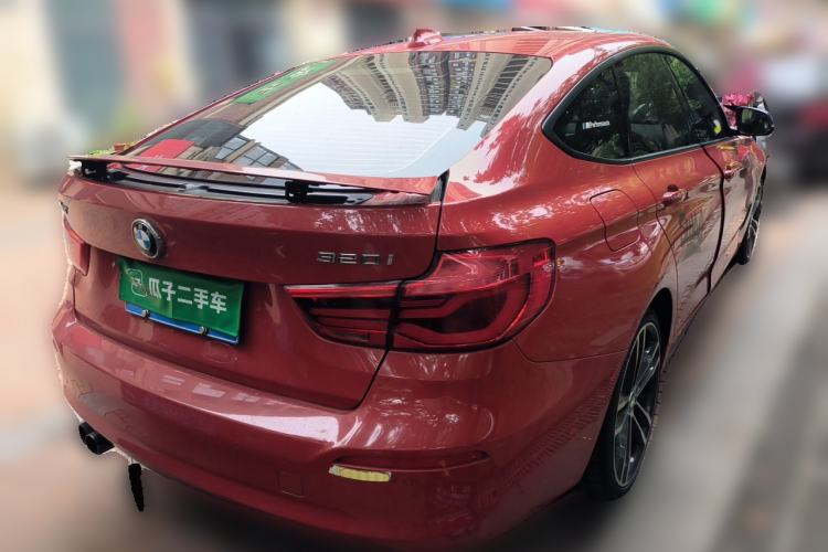 Used BMW 3 Series GT 2018 320i Sport Edition Rear Right 45 Deg