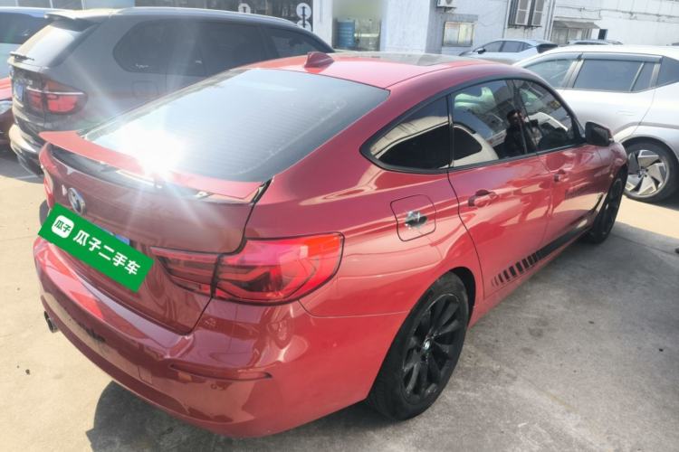 Used BMW 3 Series GT 2018 320i Sport Edition Rear Right 45 Deg