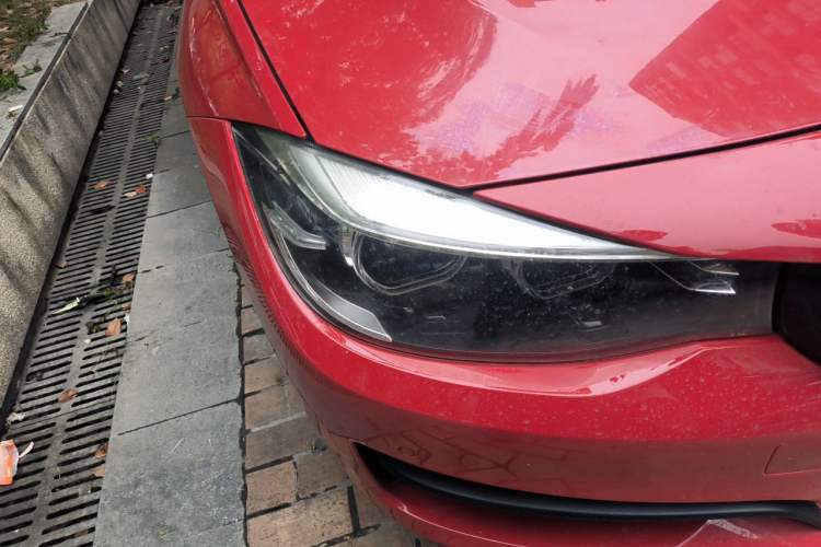 Used BMW 3 Series GT 2018 320i Sport Edition Right Front Headlight