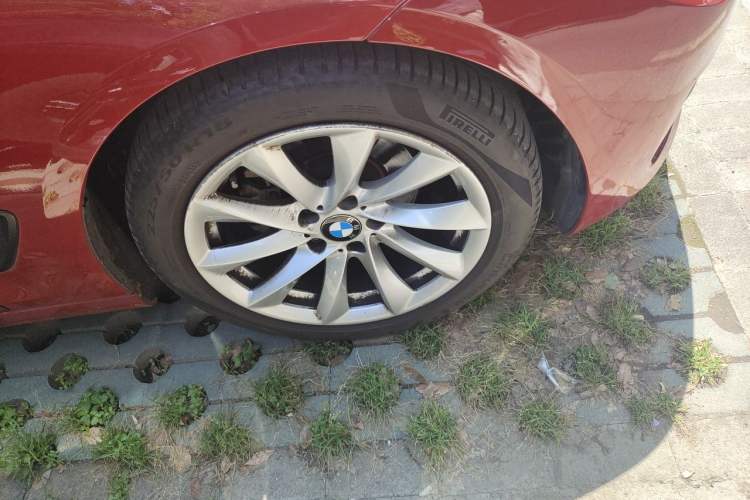 Used BMW 3 Series GT 2018 320i Sport Edition Right Front Wheel Hub