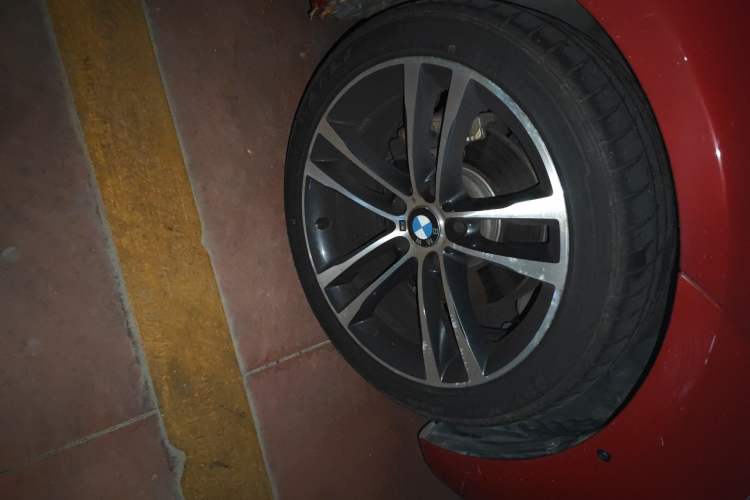 Used BMW 3 Series GT 2018 330i xDrive M Sport Edition Right Front Wheel Hub