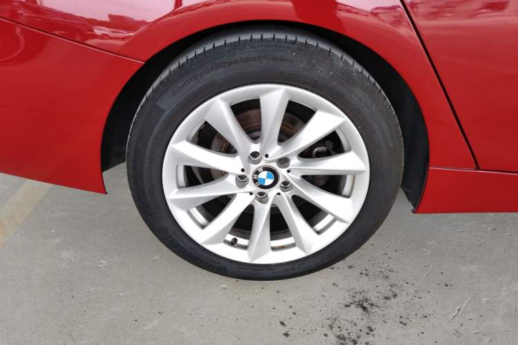 Used BMW 3 Series GT 2018 320i Sport Edition Right Rear Wheel Hub