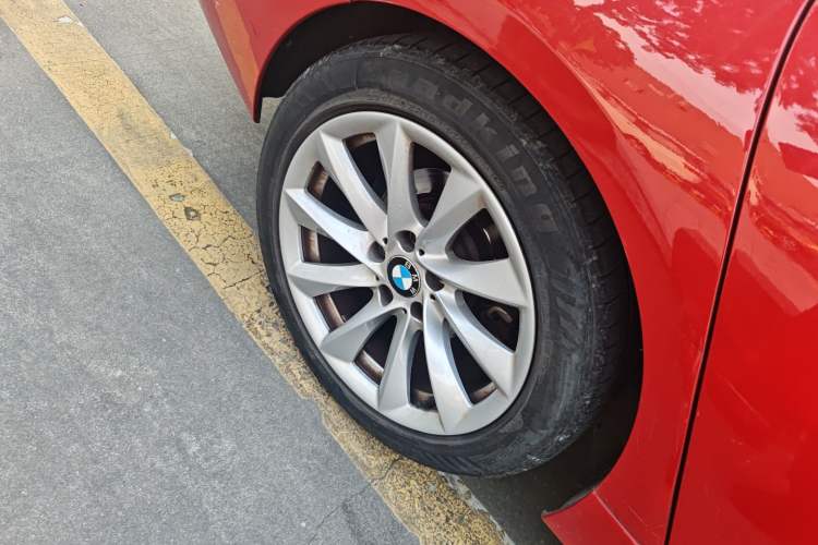 Used BMW 3 Series GT 2018 320i Sport Edition Right Rear Wheel Hub