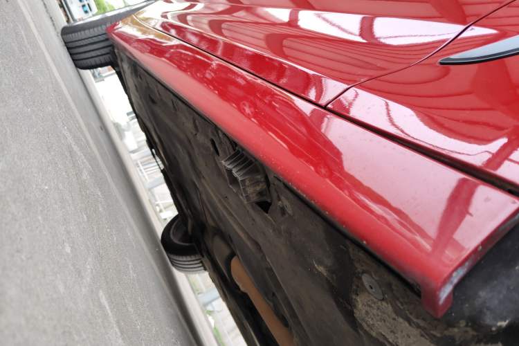 Used BMW 3 Series GT 2018 320i Sport Edition Right Side Sill
