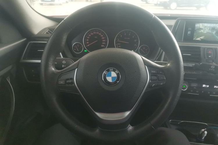 Used BMW 3 Series GT 2018 320i Sport Edition Steering Wheel