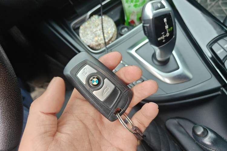 Used BMW 3 Series GT 2018 320i Sport Edition Vehicle Key