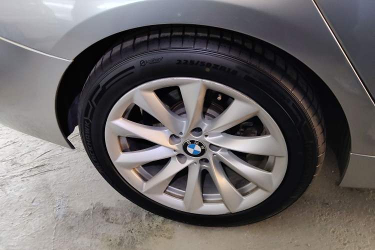 Used BMW 3 Series GT 2018 320i Sport Edition Exterior 8