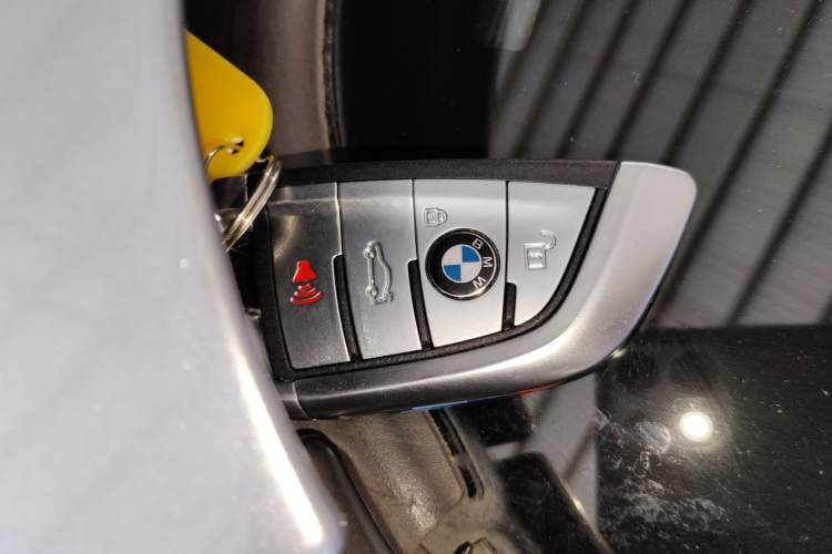 Used BMW 3 Series GT 2018 320i Sport Edition Interior 1