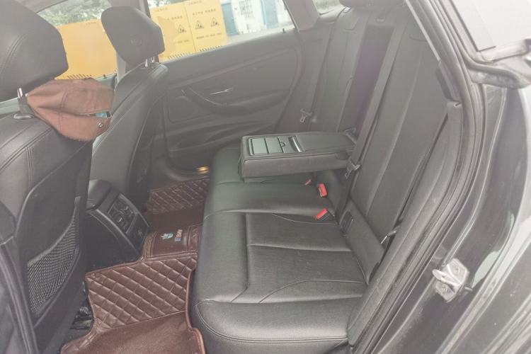 Used BMW 3 Series GT 2018 320i Sport Edition Left Rear Seat