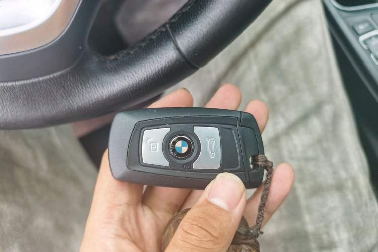 Used BMW 3 Series GT 2018 320i Sport Edition Vehicle Key