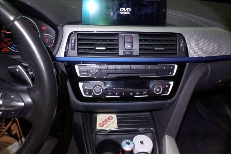 Used BMW 3 Series GT 2018 330i xDrive M Sport Edition Audio And AC Panel
